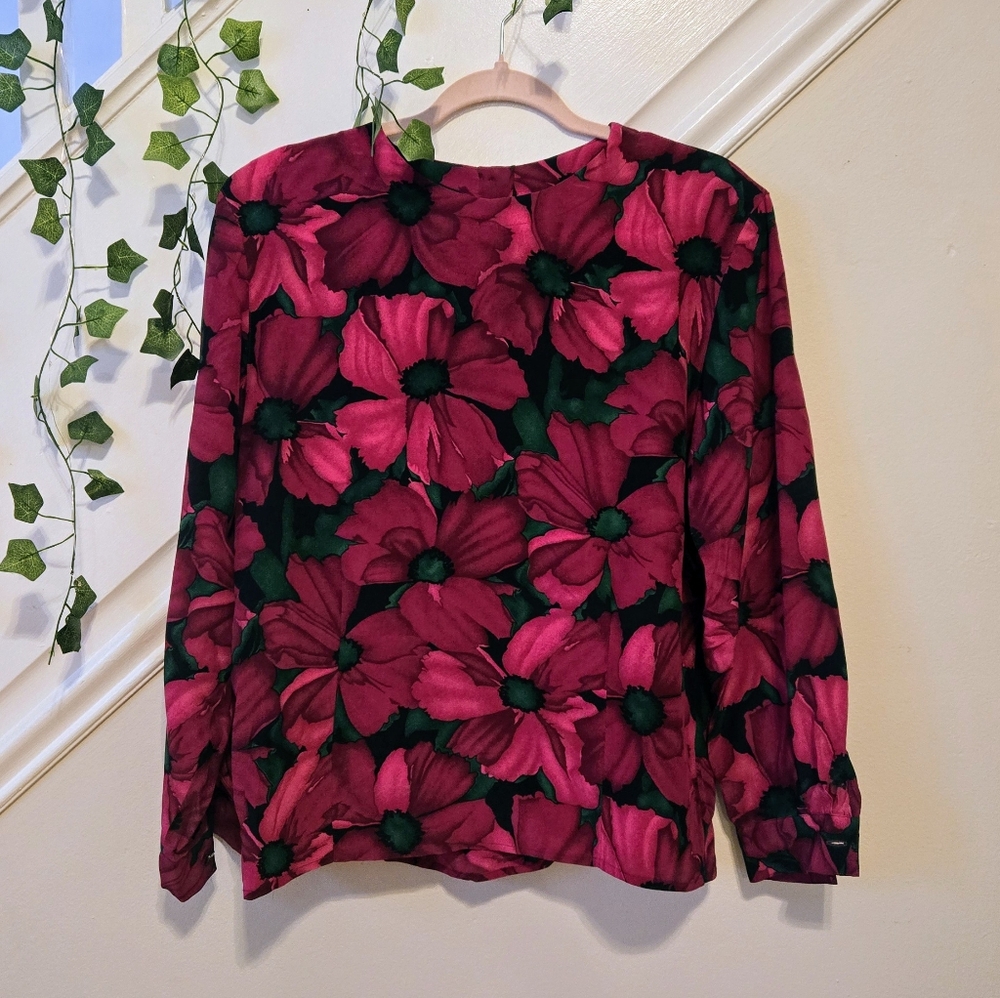 🌺VTG Silk Floral Blouse